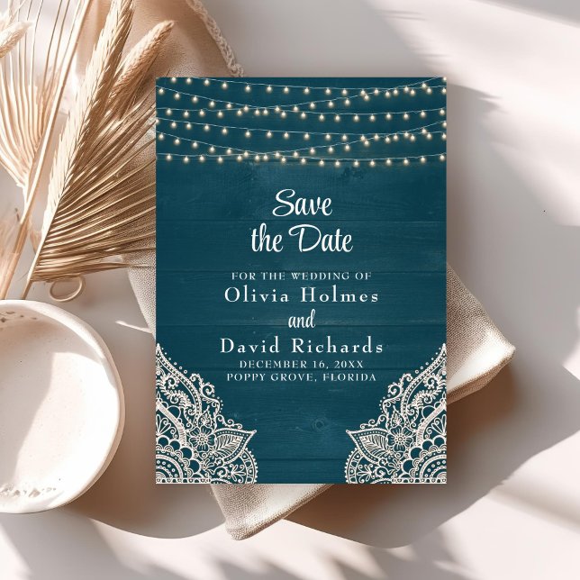 Dunkle Aquamarine rustikale String-Light-Save the  Einladung (Dark Teal Rustic String Light Save the Date Card on boho wedding table.)