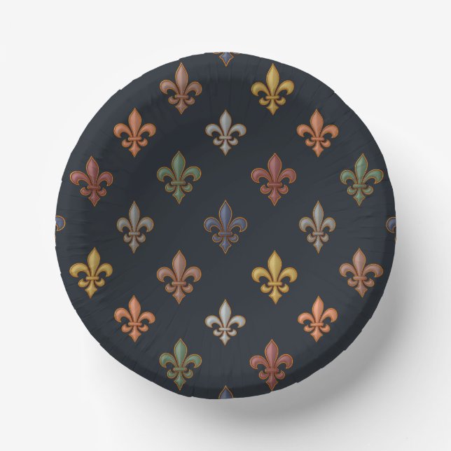 Dunkle Erde Waldlandschaft Fleur-de-lis Design  Pappteller (Vorderseite)