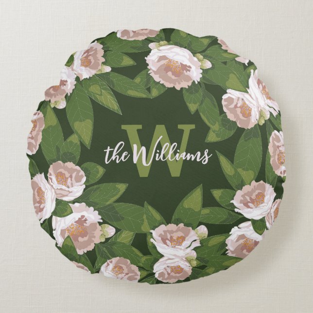 Dunkle Gartenharmonie: Kamelien und Grünanlagen Rundes Kissen (Vorderseite)