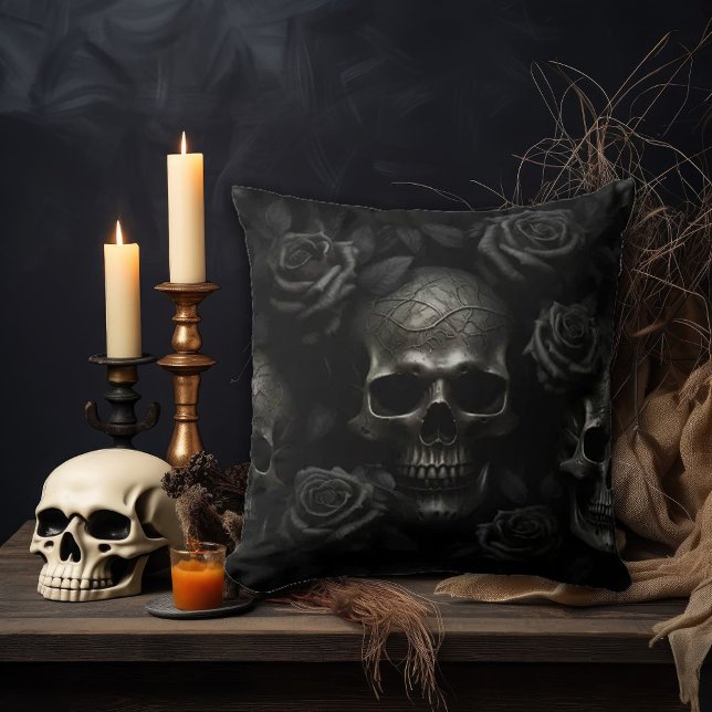 Dunkle Gothic Skull & Black Rose - Macabre-Dekorat Kissen (Von Creator hochgeladen)