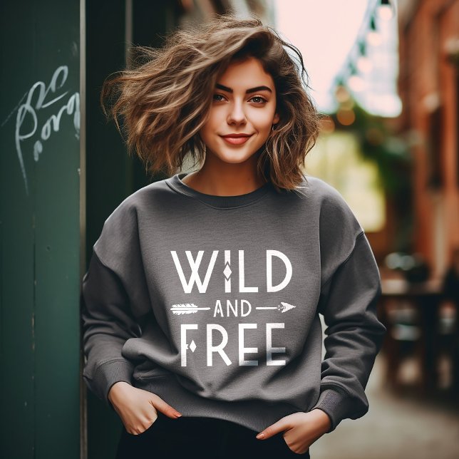Dunkle graue Wildnis und frei Sweatshirt (Von Creator hochgeladen)
