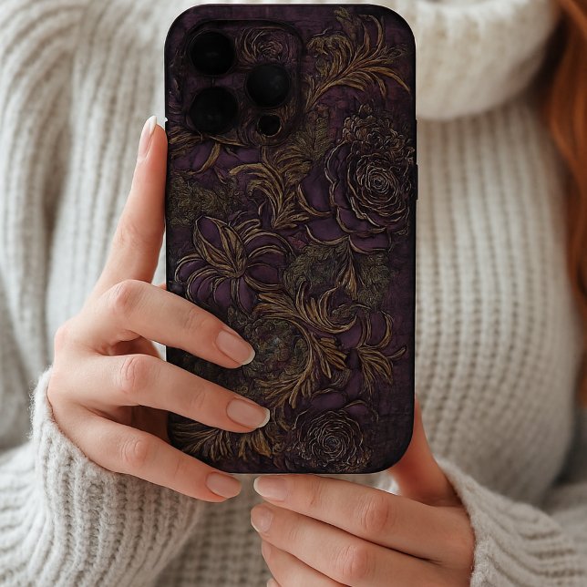 Dunkle Grunge Ästhetik Gothic Violet Gold Floral iPhone Hülle (Von Creator hochgeladen)