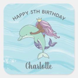 Dunkle Haut Lila Meerjungfrau mit Dolphin Geburtst Quadratischer Aufkleber