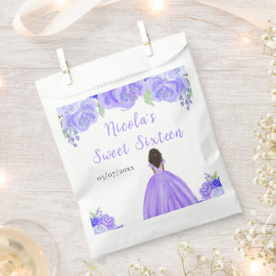 Dunkle Haut Prinzessin Lila Blumen Sweet Sixteen Geschenktütchen