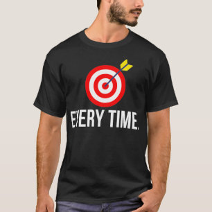 Dunkle jedes Mal, wenn Bullseye Cricket T-Shirt
