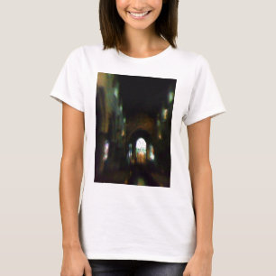 Dunkle Kirche T-Shirt