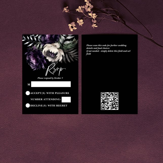 Dunkle, launische lila Pioniere RSVP-Karte Begleitkarte (Dark moody purple peonies wedding RSVP card gothic wedding rsvp modern qr rsvp)