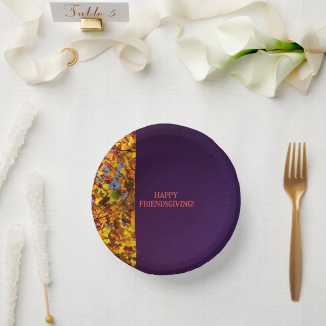 Dunkle Lila Blätter Erntedank Friendsgiving Pappteller (Hochzeit)