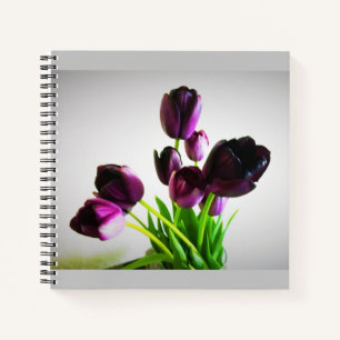 Dunkle Lila Tulips Notizbuch
