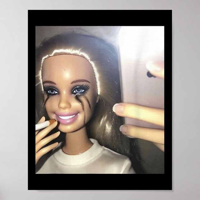 Dunkle Spaß Puppe Rauchen Selfie Parody Poster (Vorne)