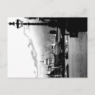 Dunkle Stadt Postkarte