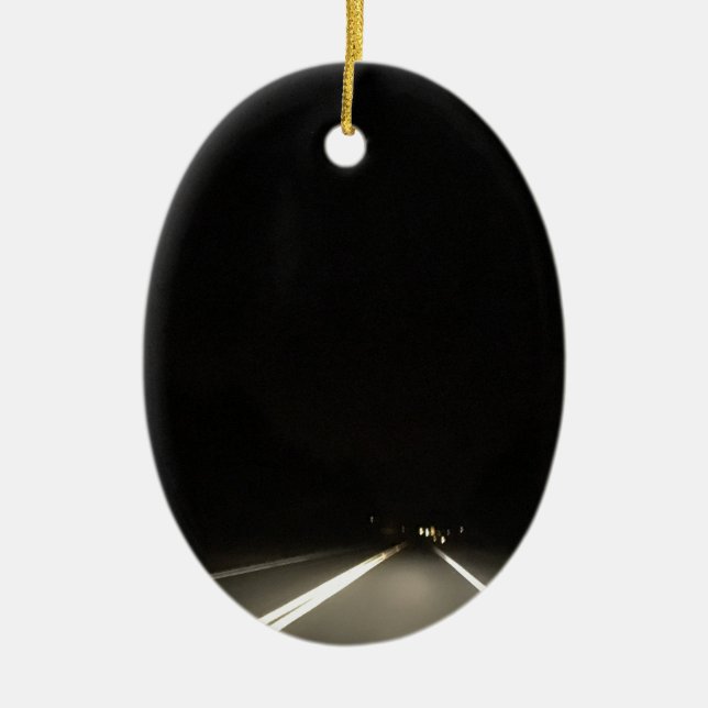 Dunkle Straßen und Nachtzeitabenteuer Keramik Ornament (Vorne)