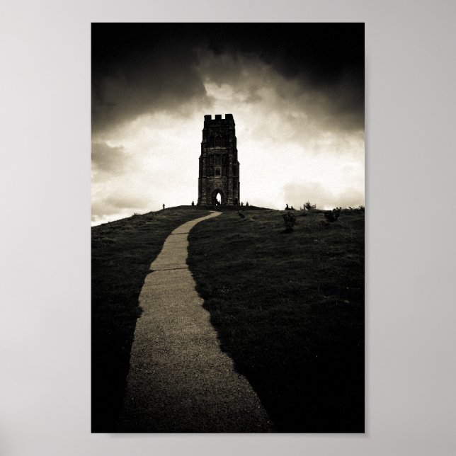 Dunkle Tor - Ikonisches Glastonbury 6x10 Archival Poster (Vorne)