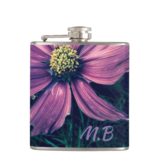 Dunkle violette Blumen Foto Art Monogramm Flachmann (Vorderseite)