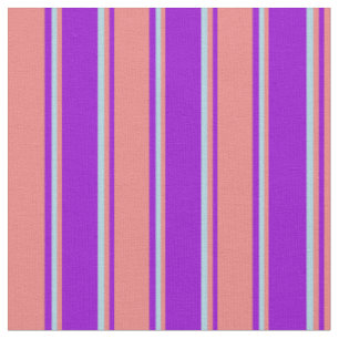 Dunkle Violette, helles Korallen und hellblaues Mu Stoff