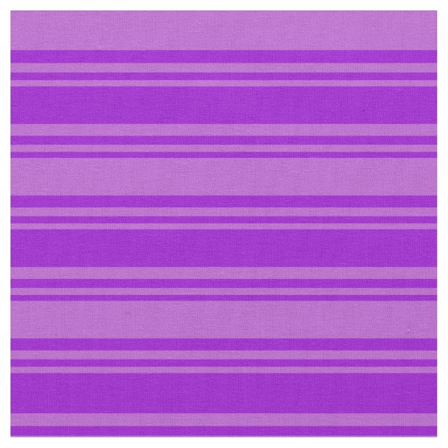 Dunkle violette und orchid farbige Linien Stoff (Nahaufnahme)