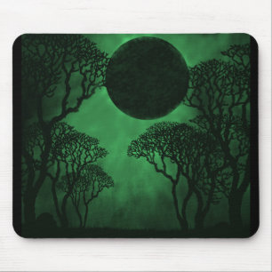 Dunkle Waldeklipse Mousepad