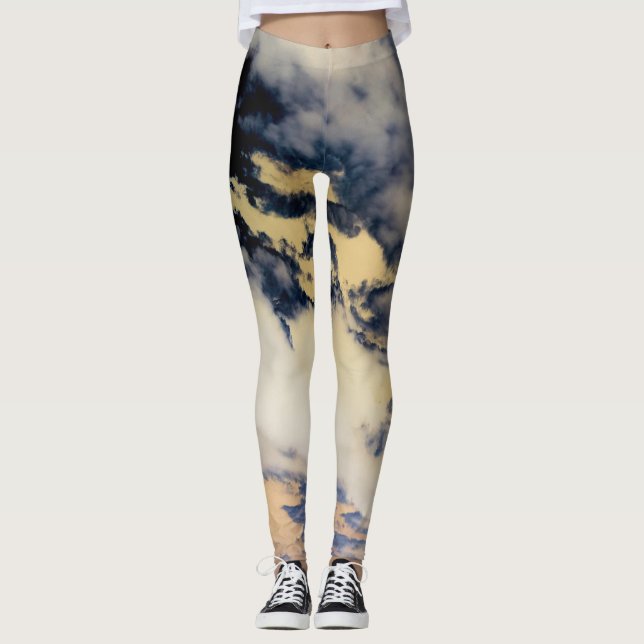 Dunkle Wolken Leggings (Vorderseite)