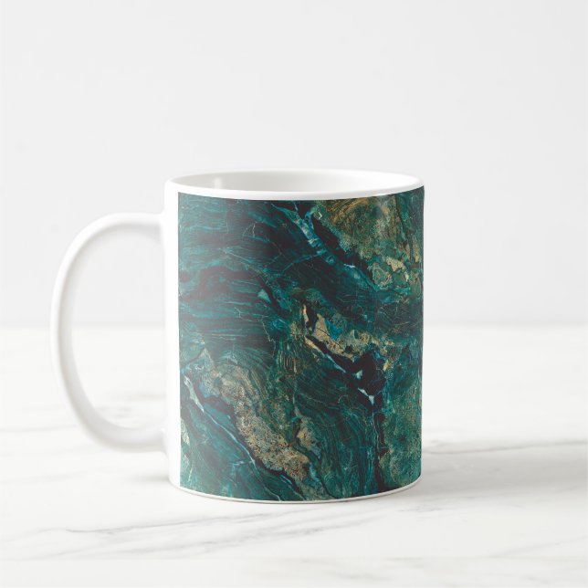 Dunkler grüner Marmor: Luxuriöse Textur. Kaffeetasse (Links)