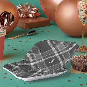 Dunkler Kohlengrauer Tartan Kariert mit Monogramm Pappteller