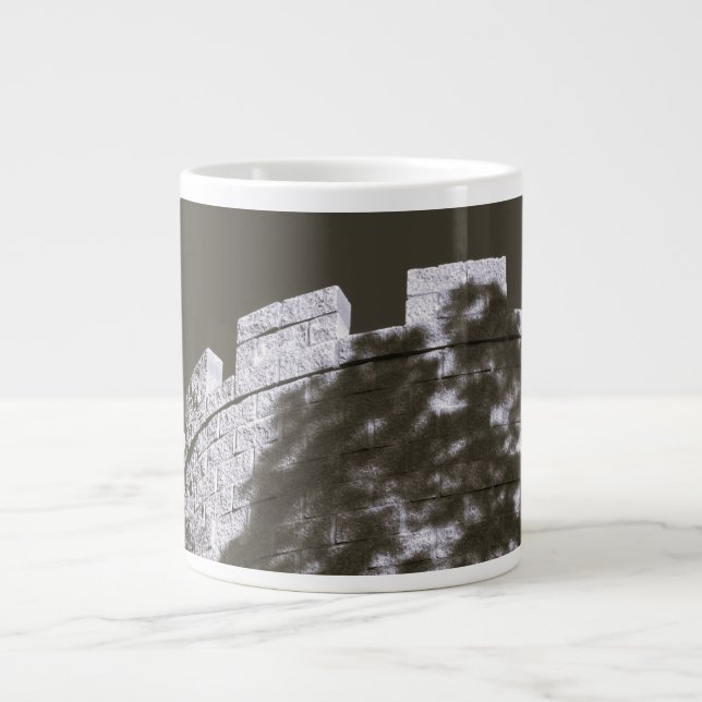 Dunkler Turm 2 Jumbo-Tasse (Vorderseite)