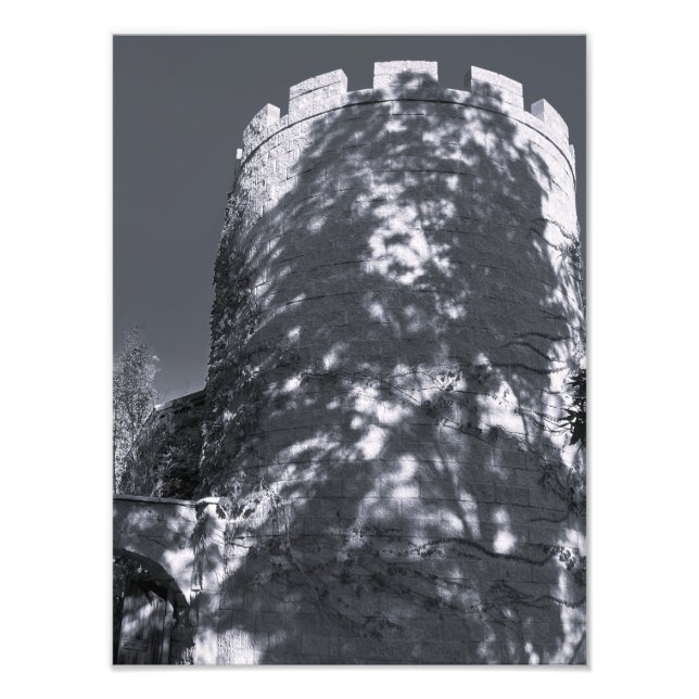 Dunkler Turm Fotodruck (Vorne)