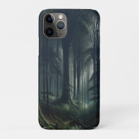 Dunkler Wald bei Twilight