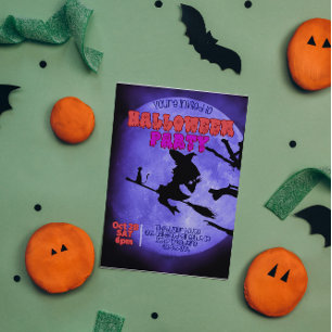 Dunkles Halloween-Party mit niedlicher Katze mit Einladung