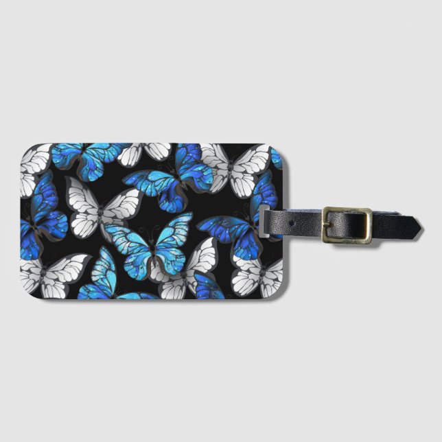 Dunkles Nahtloses Muster mit blauen Schmetterlinge Gepäckanhänger (Vorderseite (Horizontal))