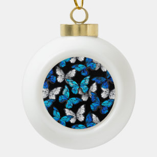 Dunkles Nahtloses Muster mit blauen Schmetterlinge Keramik Kugel-Ornament