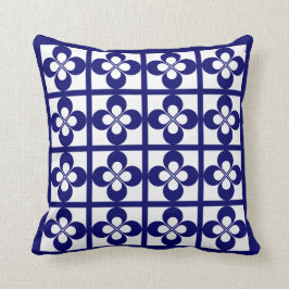 Dunkles Navy Blau auf weißer geometrischer Flora Kissen