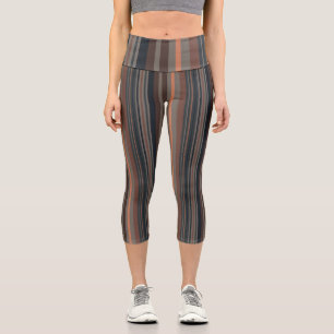 Dunkles Waldstreifen-Design Capri Leggings