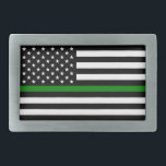 Dünne grüne Flagge: Patriotische Militärveteranen Rechteckige Gürtelschnalle<br><div class="desc">Die Thin Green Line Flagge ist ein Symbol für die Unterstützung des Militärs der Vereinigten Staaten. Die dünne grüne Linie repräsentiert die Männer und Frauen, die in den Streitkräften dienen und die Nation und ihre Bürger schützen. Die Fahne wird oft neben der amerikanischen Fahne angezeigt, um die Anerkennung für die...</div>