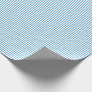 Dünnes hellblaues und Weiß Stripes Packpapier