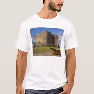 Dunstaffage Castle, Argyll und Bute, Schottland T-Shirt