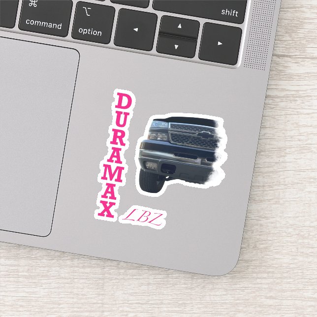 Duramax LBZ Black Truck Sticker mit rosa Streifen (Detail)