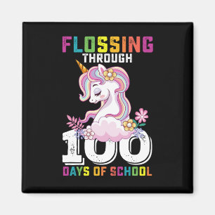 Durch 100 Schultage flossender Einhorn Magnet