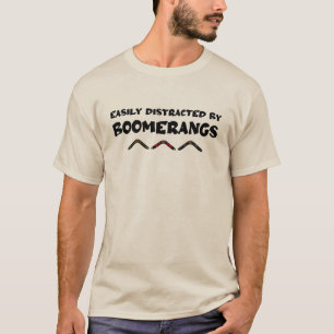 Durch Bumerangs leicht abgelenkt Lustiger Spruch T-Shirt