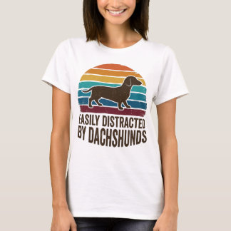 Durch Dachshunde leicht ablenkbar Retro-Sonnenunte T-Shirt