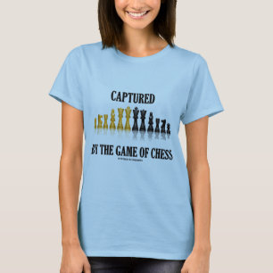 Durch das Spiel des Schachs (Reflektives Schach) T-Shirt