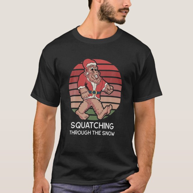 Durch den sonnigen Sasquatch Christus treten T-Shirt (Vorderseite)