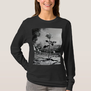 Durch die Schlacht erblühen T-Shirt