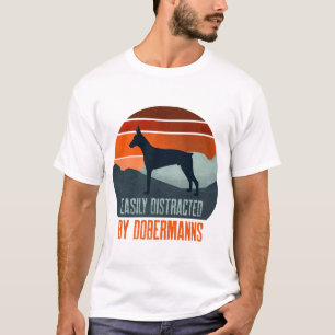 Durch Dobermanns beim Hunde Spazieren leicht abgel T-Shirt