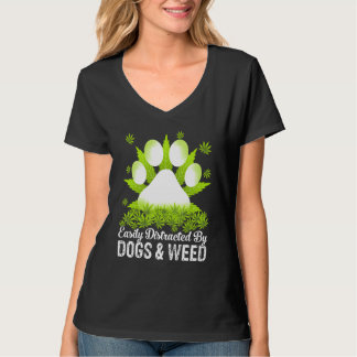 Durch Hund Und Unkraut Leicht Ablenkbar Tiere Hun T-Shirt