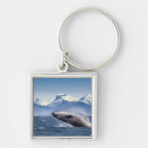 Durchbrechen des Buckel-Wals in Alaska Schlüsselanhänger