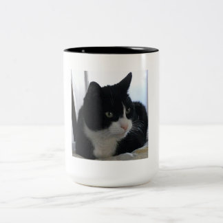 Durchdachte Tuxedo-Katzen-Tasse Zweifarbige Tasse