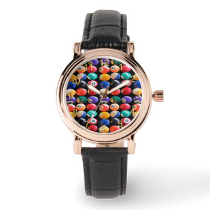 Durchnummerierte und farbige Eight Balls, Armbanduhr