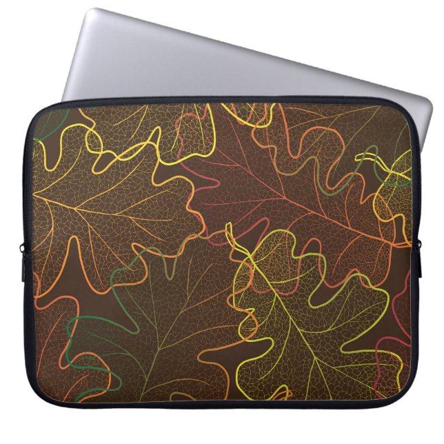 Durchsichtige Eichenblätter, Herbstmuster. Laptopschutzhülle (Vorderseite)