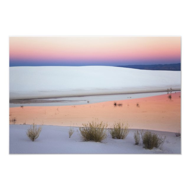 Dusk Himmel reflektiert in Pool Wasser aus Fotodruck (Vorne)
