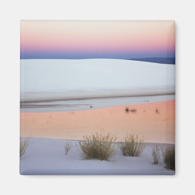 Dusk Himmel reflektiert in Pool Wasser aus Magnet (Vorne)